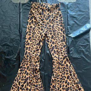 Crop Top & Pant Leopard Set Fashion Nova